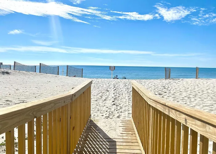 Apartment Gulf Village 114 By Albvr - Coastal Comfort Just Steps From The Beach!
